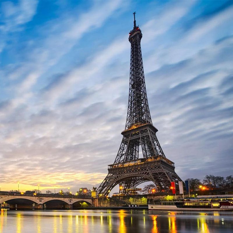 photo of the Eiffel Tower